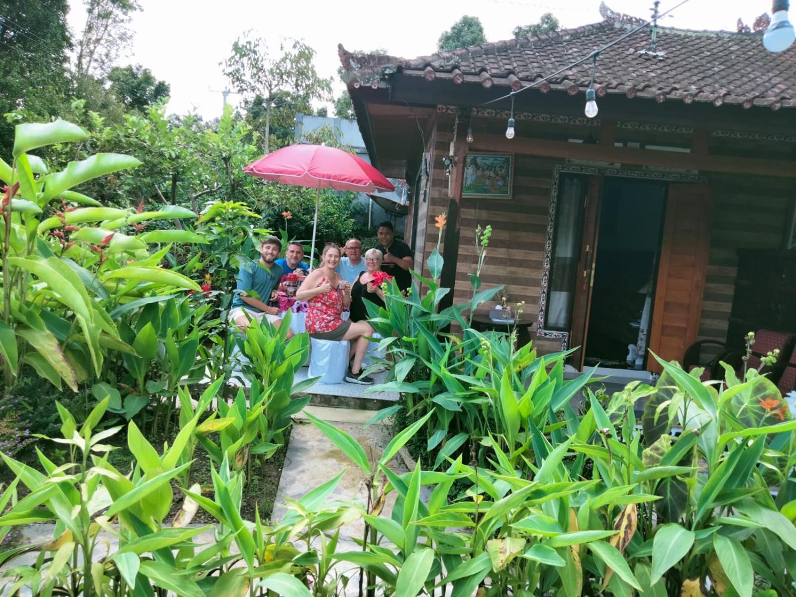 Gosela Homestay&Warung Munduk  Bagian luar foto